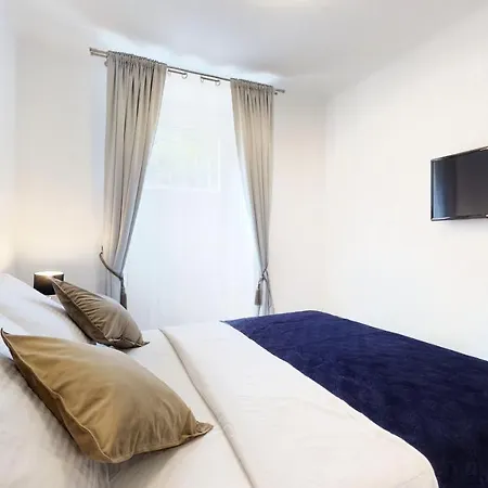 Gita - Modern & Guest house