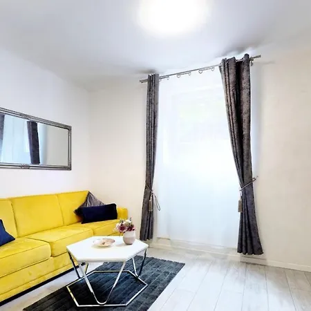 Gita - Modern & Gostinjska kuća 3*